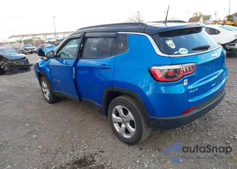 2018 Jeep Compass Latitude 4X4 из США, поврежденный, VIN 3C4NJDBB8JT202162